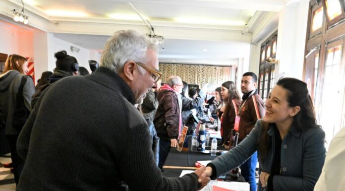 Más de 2500 vecinos y vecinas participaron de la primera Feria de Empleo del Municipio de Tigre