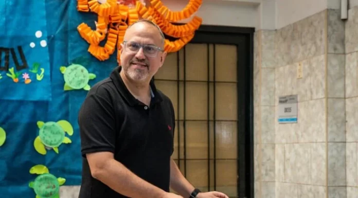 Valenzuela votó en Tres de Febrero: “Eligiendo y votando le damos dirección al país”