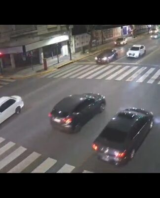 Motochorros atrapados por el sistema de cámaras de seguridad de Vicente López