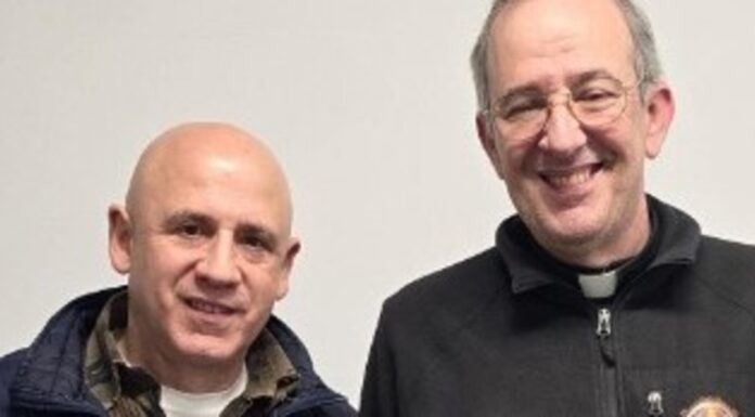 Histórico: Un cura fue elegido como delegado de un sindicato de trabajadores municipales