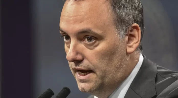 Manuel Adorni será candidato a legislador porteño por La Libertad Avanza
