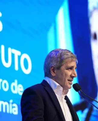 Caputo advierte que el dólar no se va a disparar