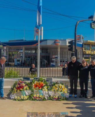 San Fernando homenajeó a Héroes de Malvinas con un acto y una vigilia que cerró Yuyo Gonzalo