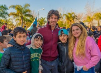 Juan y Eva Andreotti compartieron una nueva tarde de juegos por el Mes de las Infancias
