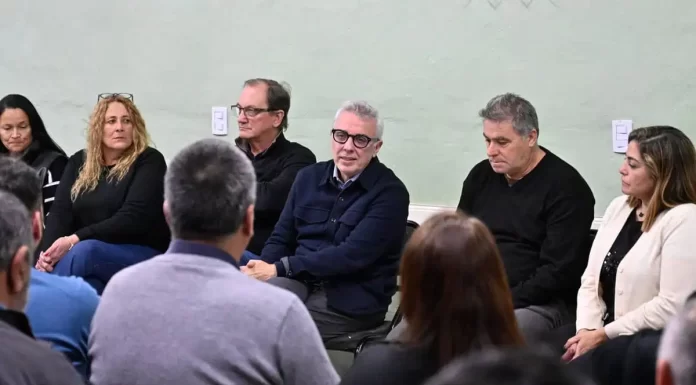 Julio Zamora se reunió con instituciones de Las Tunas para conversar sobre las propuestas de Somos Buenos Aires y escuchar sus necesidades