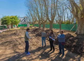 Juan Andreotti recorrió la obra de una nueva plaza junto al Tren de la Costa