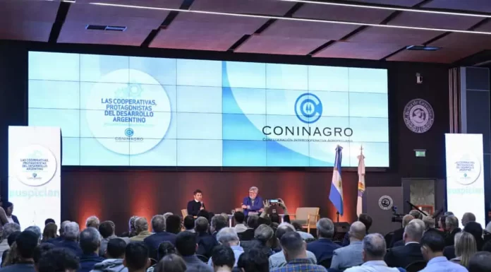 Kicillof participó del 8º Congreso Internacional de CONINAGRO