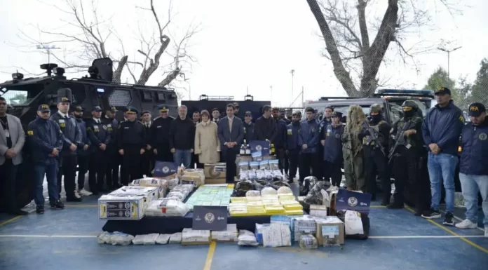 Desde San Isidro, Bullrich anunció un histórico decomiso de cocaína en el primer semestre de 2025