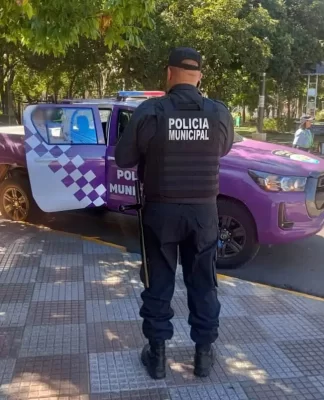 La policía municipal del Móvil Violeta evitó una tragedia en Belén de Escobar