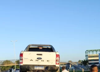 Conducción temeraria, vaso en mano y 1.28 g/l: el Ministerio de Transporte frenó una situación límite en Acceso Oeste