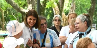 En el cierre del 2025, el Municipio de Tigre organizó una jornada recreativa para adultos mayores