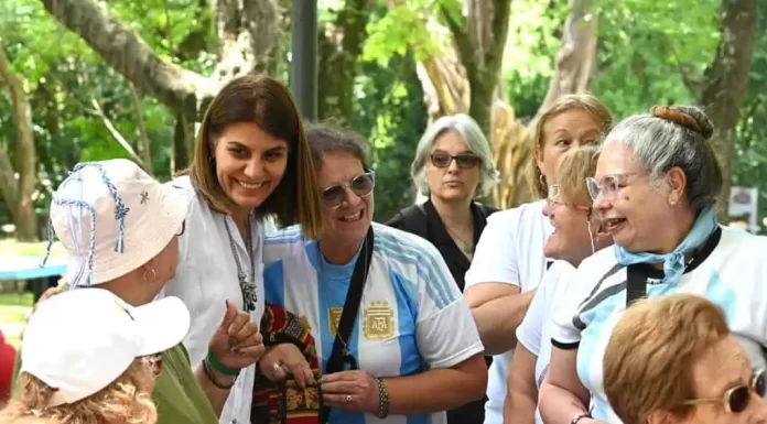 En el cierre del 2025, el Municipio de Tigre organizó una jornada recreativa para adultos mayores
