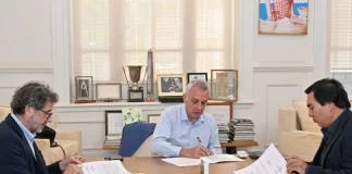 Julio Zamora firmó un convenio con la Fundación Playspace y la Asociación Civil “Haciendo Punta”