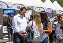 Ante 2.500 personas en Expo Empleo, San Isidro lanzó su nuevo portal para conectar a vecinos con ofertas laborales