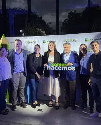 Santiago Medrano presente en el cocktail anual de la Fundación Hacemos