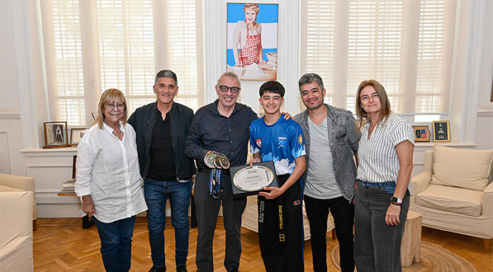 Julio Zamora reconoció a Enzo Chentola, el taekwondista que cosechó importantes medallas en los Juegos Panamericanos de Brasil
