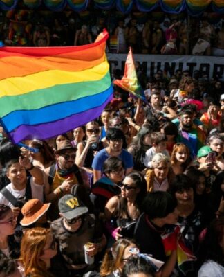 Municipales de Vicente López se suman a la Marcha del Orgullo LGBTIQ+s