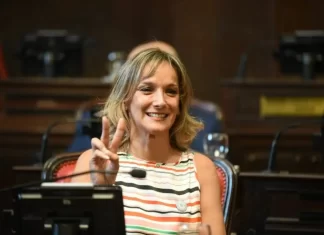 Malena Galmarini juró como Senadora Provincial
