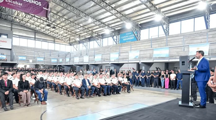 Escobar: Reconocimiento a las fuerzas de seguridad en el 204° aniversario de la Policía Bonaerense