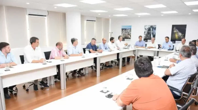 Katopodis encabezó una reunión con intendentes para avanzar con el plan de puesta en valor de la Autovía Provincial Ruta 6