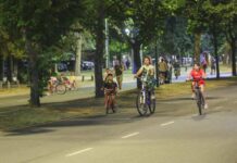 Paseo de Bicicletas Nocturno en San Isidro: una alternativa para vivir el verano en movimiento