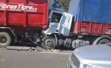 Accidente múltiple y caos en la Panamericana: un chofer quedó atrapado en la cabina del Pilar