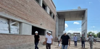 Julio Zamora recorrió los avances en el Hospital de Alta Complejidad para Adultos del Municipio de Tigre