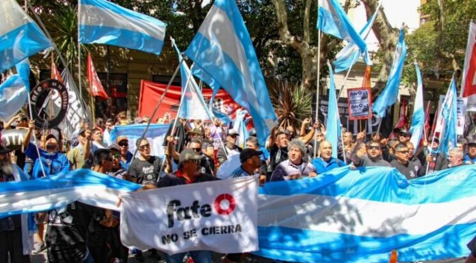 Fate: Trabajadores del SUTNA se movilizaron en La Plata y avanzan gestiones legislativas para sostener la producción