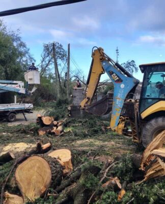 Escobar: Más de 1500 agentes municipales trabajan en las calles tras el temporal