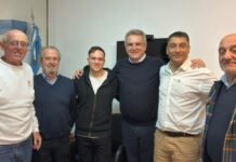 Agustín Rossi se reunió con referentes de Vicente López y llamó a definir la candidatura del peronismo en una PASO