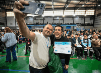 Malvinas Argentinas entregó diplomas a casi 2.000 egresados de cursos de formación laboral