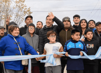 Nardini inauguró cinco nuevas cuadras de pavimento en el barrio Rodríguez