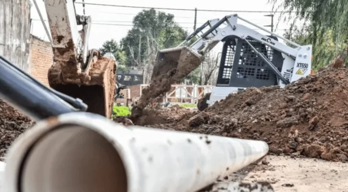 Barrio Las Glorias: quedó habilitada la red cloacal tras las gestiones del Municipio con AySA