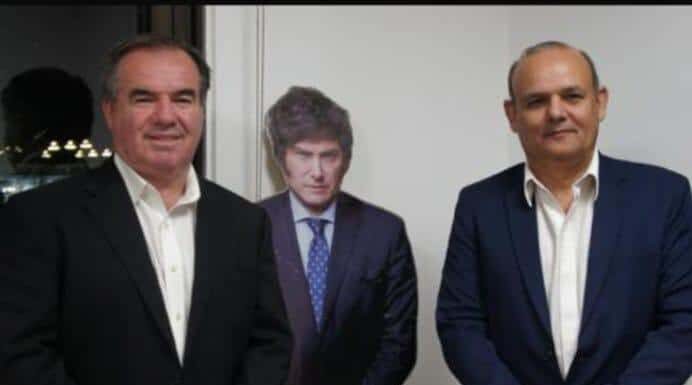 Los libertarios que votaron la torre respondieron a Fuerza Tigre: “Son 14 pisos, no 20”