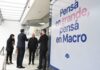 Julio Zamora visitó el Banco Macro y recibió la donación de cinco computadoras para el Municipio de Tigre
