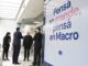 Julio Zamora visitó el Banco Macro y recibió la donación de cinco computadoras para el Municipio de Tigre