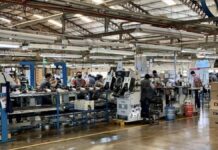 La Provincia perdió más de 106 mil empleos registrados y cerraron 8.465 empresas desde fines de 2023