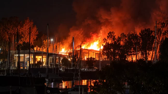 incendio-nautico-olivos
