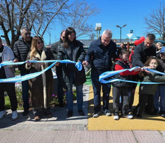 Tigre renovó la plaza del Puerto de Frutos con nuevos juegos, iluminación y espacios verdes