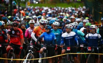 Con Scaloni como protagonista, miles de ciclistas corrieron por las avenidas y autopistas porteñas en el Gran Fondo Buenos Aires