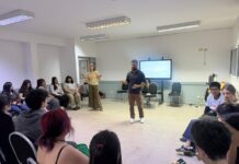 En el CUT, estudiantes del Centro de Idiomas de Tigre participaron de un laboratorio creativo