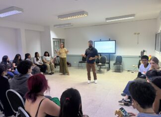 En el CUT, estudiantes del Centro de Idiomas de Tigre participaron de un laboratorio creativo