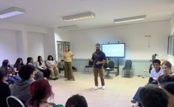 En el CUT, estudiantes del Centro de Idiomas de Tigre participaron de un laboratorio creativo